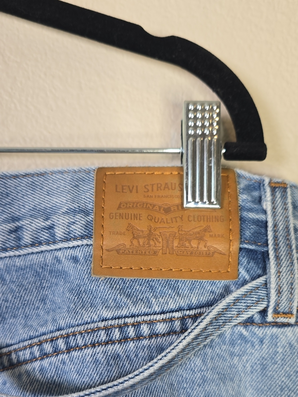 Levis Women's XL Baggy  Straight Leg Light Blue Jeans Size 32 - Picture 11 of 13